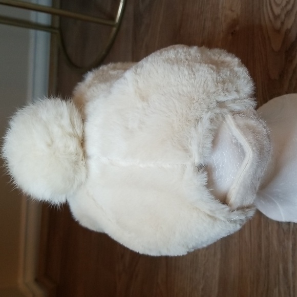 Big Bear Pom Pom White Faux Fur Baseball Cap - Picture 2 of 9